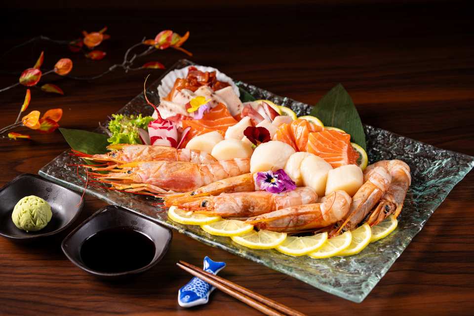 九龍酒店倚窗閣店自助餐