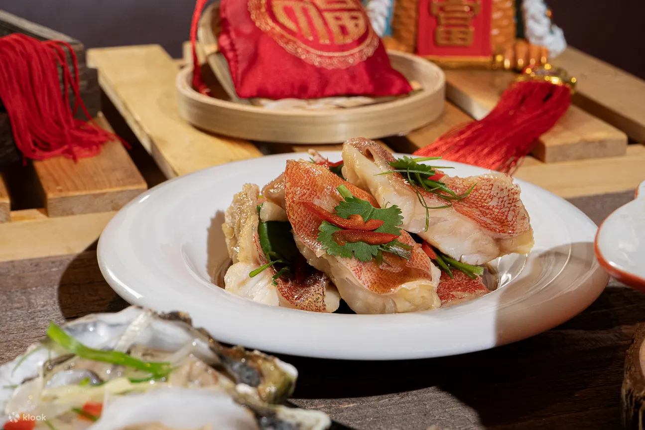 香港西環萬怡酒店自助餐｜MoMo Cafe｜自助午餐、自助晚餐｜刺身、冰鎮海鮮、各款美食、Movenpick 雪糕